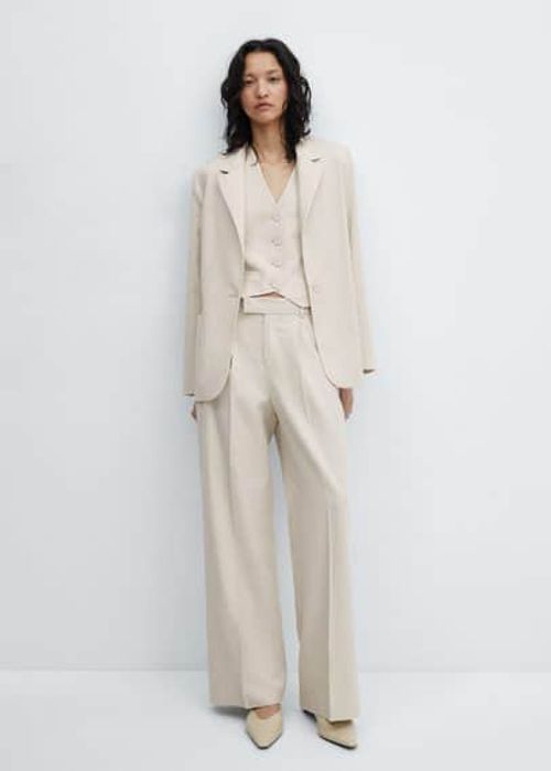 Pleated suit trousers...