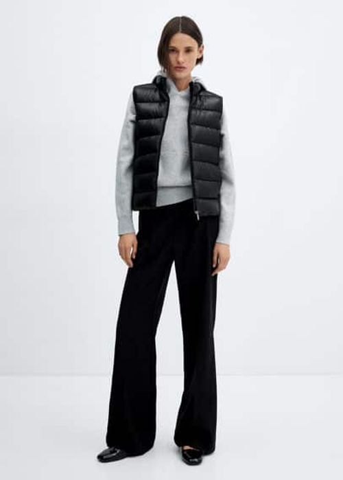 Ultra-light quilted gilet...