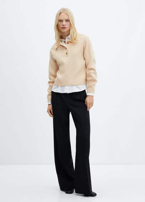 Buttoned collar knit sweater...