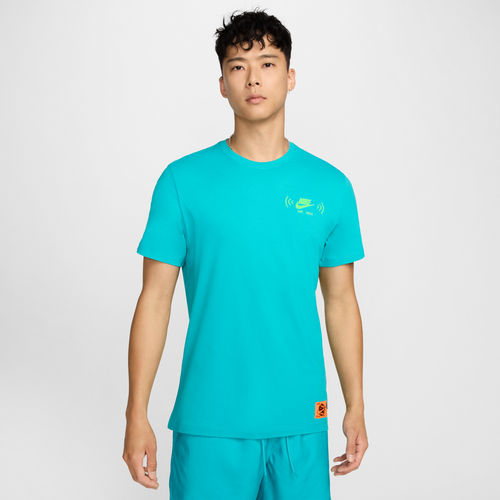 Nike Sportswear Men's T-Shirt...