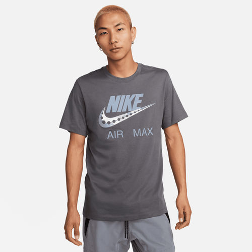 Nike Sportswear Men's T-Shirt...