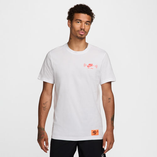 Nike Sportswear Men's T-Shirt...