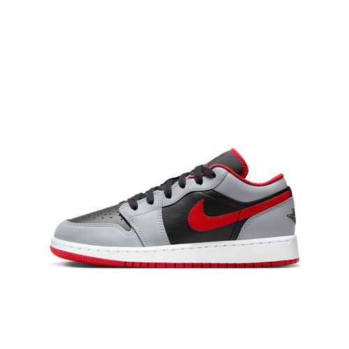 Air Jordan 1 Low Older Kids'...