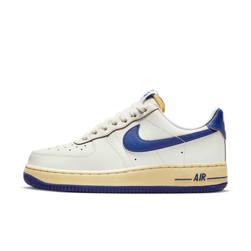 Nike Air Force 1 '07 Women's...