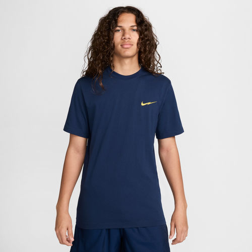 Nike Sportswear Men's T-Shirt...