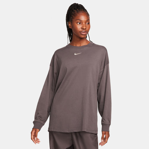 Nike Sportswear Women's...