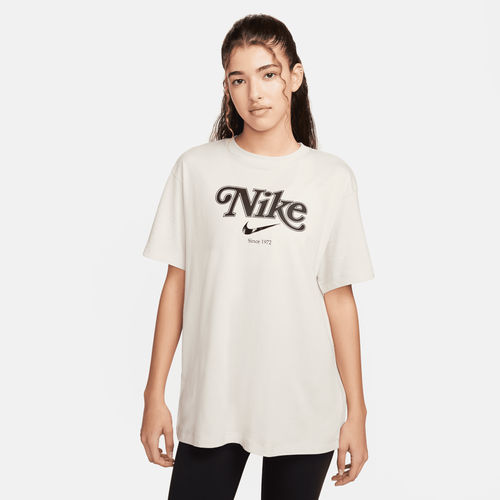 Nike Sportswear Women's...