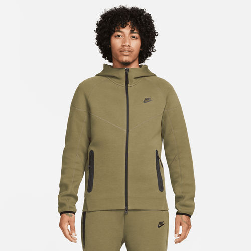 Nike Sportswear Tech Fleece...