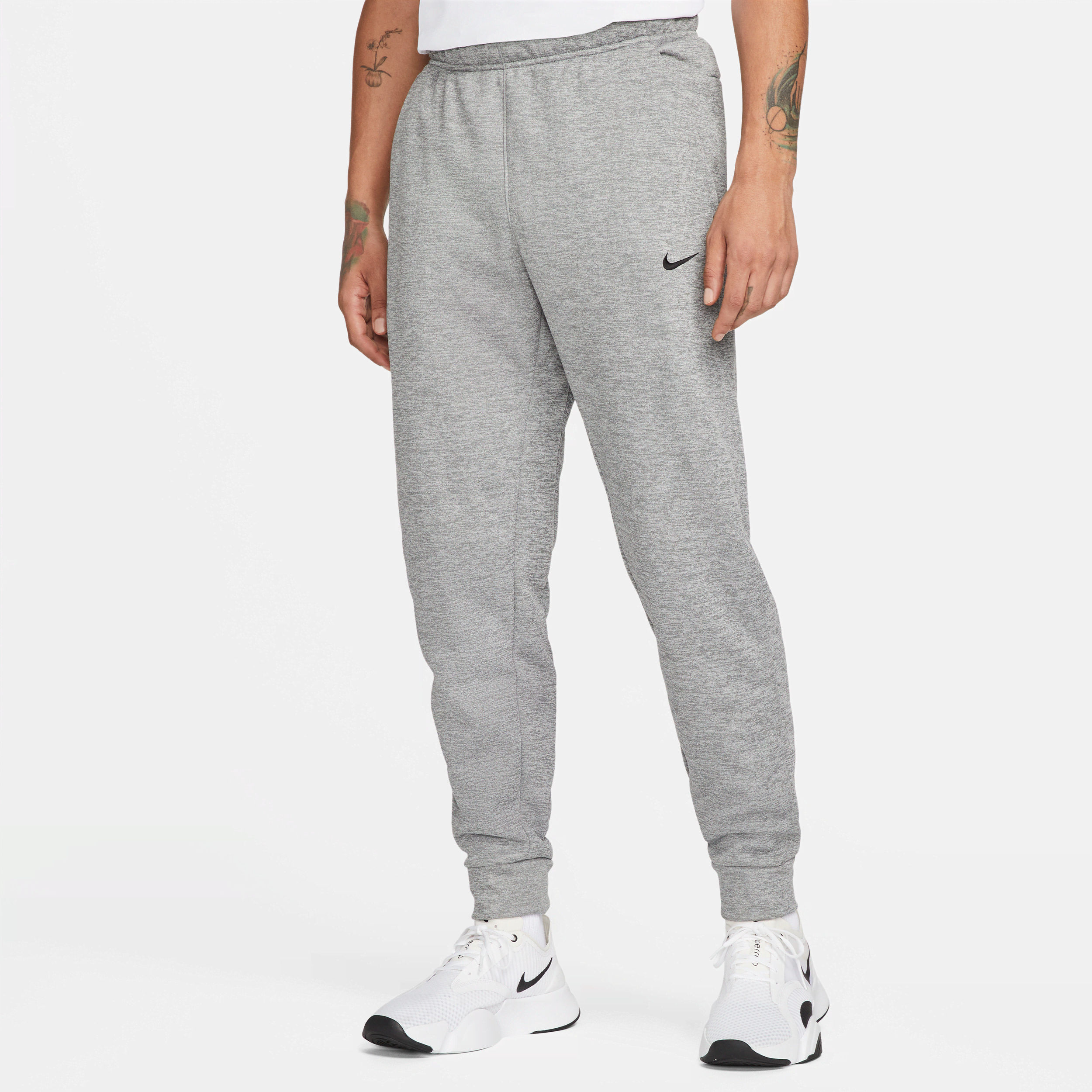 Nike therma men's tapered training trousers discount