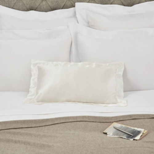 The White Company Audley...