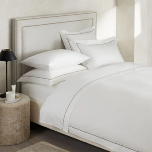 The White Company Savoy Duvet...