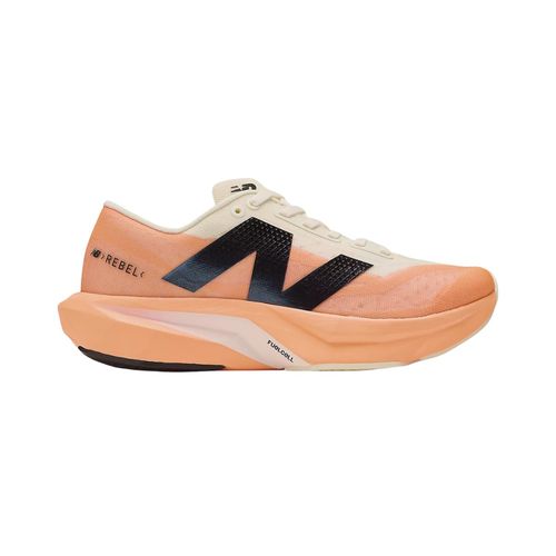 New Balance FuelCell Rebel v4...