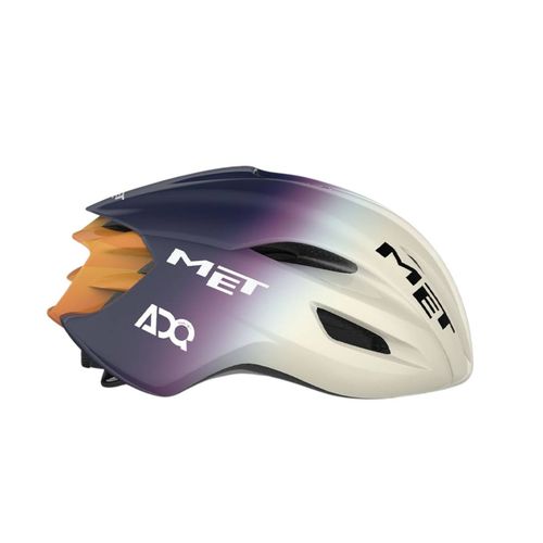 MET Manta Mips Helm UAE Team...