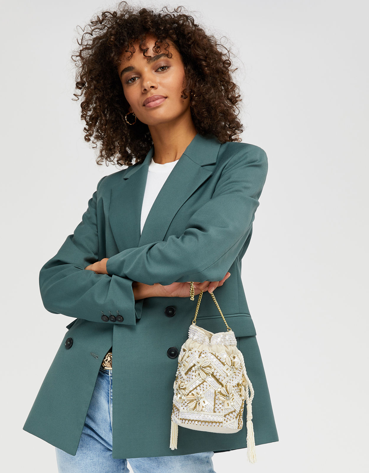 Accessorize duffle bag top