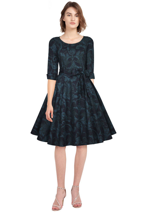 Retrokleid mit U-Boot Kragen...