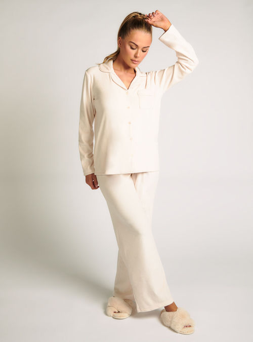 Boux Avenue Velour pyjama set...