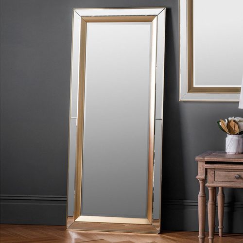 Gallery Phantom Leaner Mirror