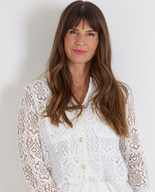 Strickjacke in Creme mit...
