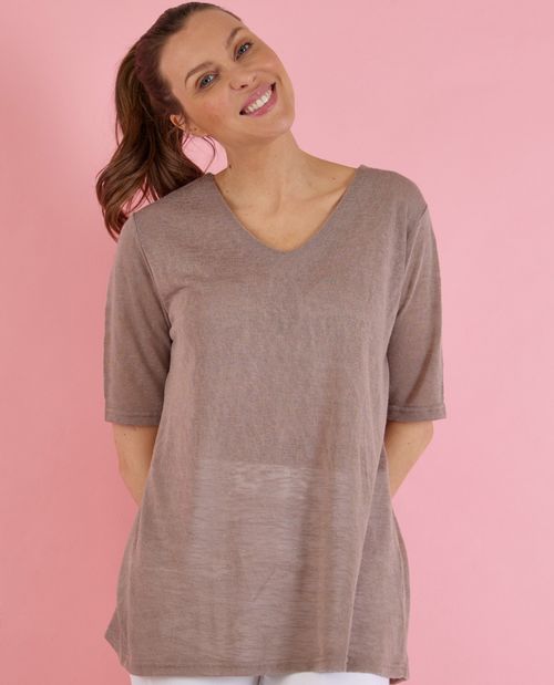 T-Shirt in Taupe in...