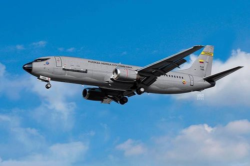 Boeing 737, Colombian Air...