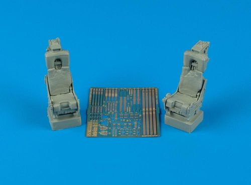 M.B. Mk H7 - Ejection seats...