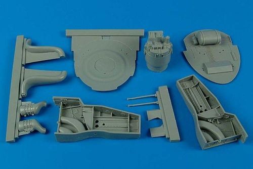 F8F-1 Bearcat - Wheel bay...