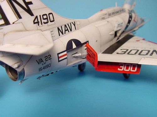 A-4 Skyhawk - Airbrakes -...