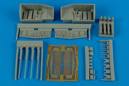 F3H-2 Demon - Gun bay...