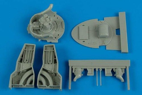 F8F-1 Bearcat - Wheel bay...