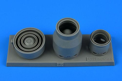 J-29 Tunnan - Exhaust nozzle