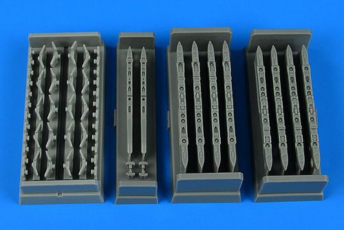 Su-25 Frogfoot - Wing pylons...