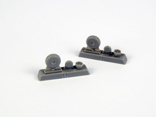 P-40 - Wheels - Diamond tread...