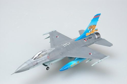 F-16A  J-004 NTAF´´TIGER...