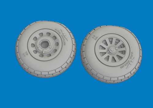 P-51D - Wheels block tread...
