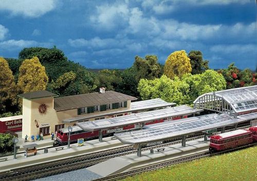 3 Bahnsteige
