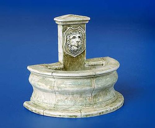 Brunnen halbrund