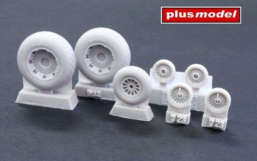 PBY Privateer - Wheels with...