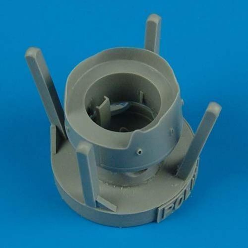 I 153 - New cowling [Heller]