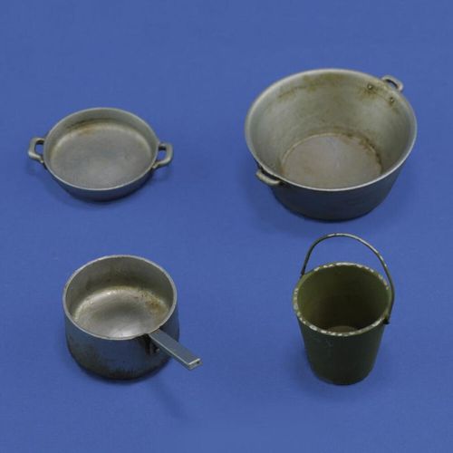 Cookware set and bucket
