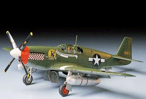 NORTH AMERICAN P-51B MUSTAN
