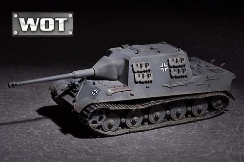 German JagdTiger with 88mm...
