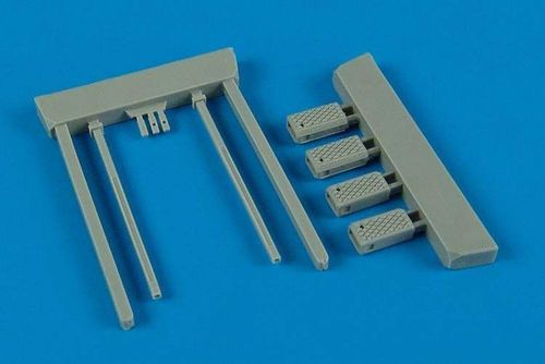 U.S. Navy poly. wheel chock...