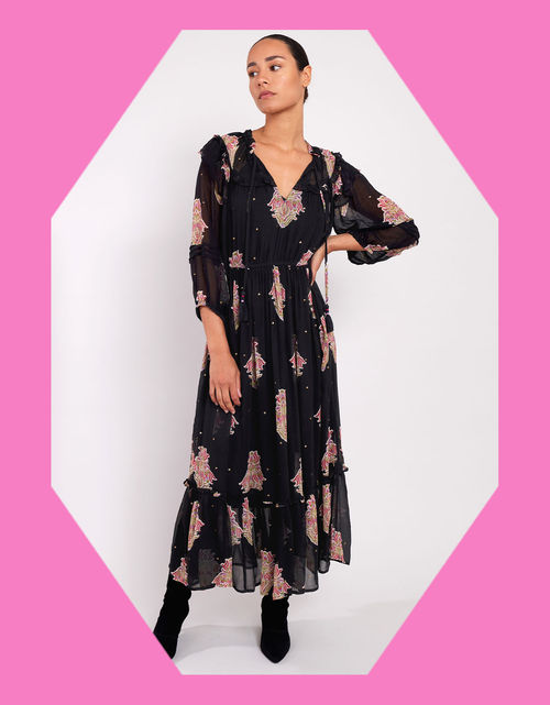 Safiyah Black Lace Dress –