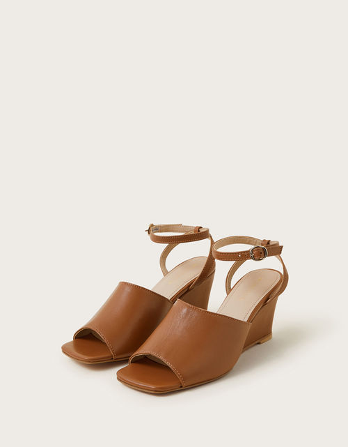 Wedge Sandals Tan