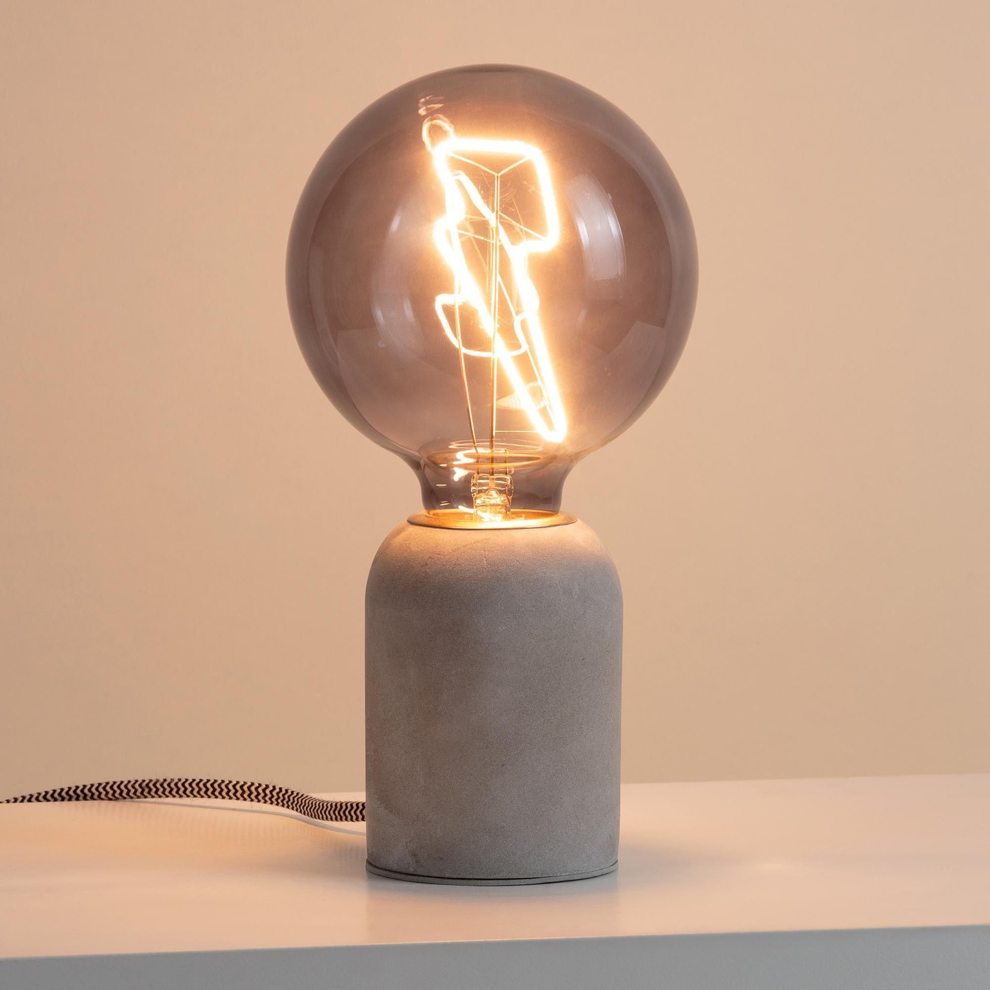 Oliver bonas light on sale bulb