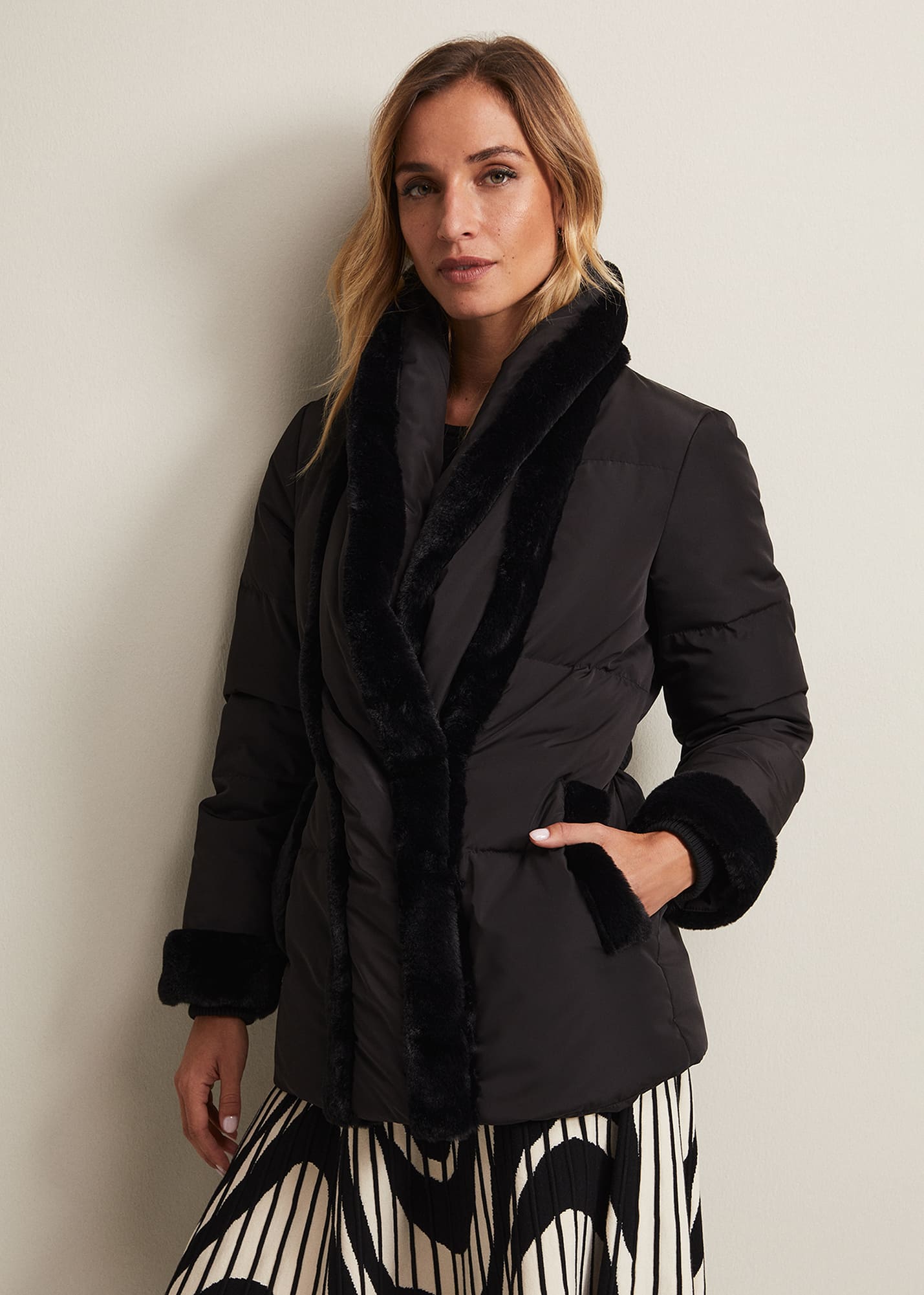 Phase Eight Women s Nelle Black Faux Fur Short Puffer Coat
