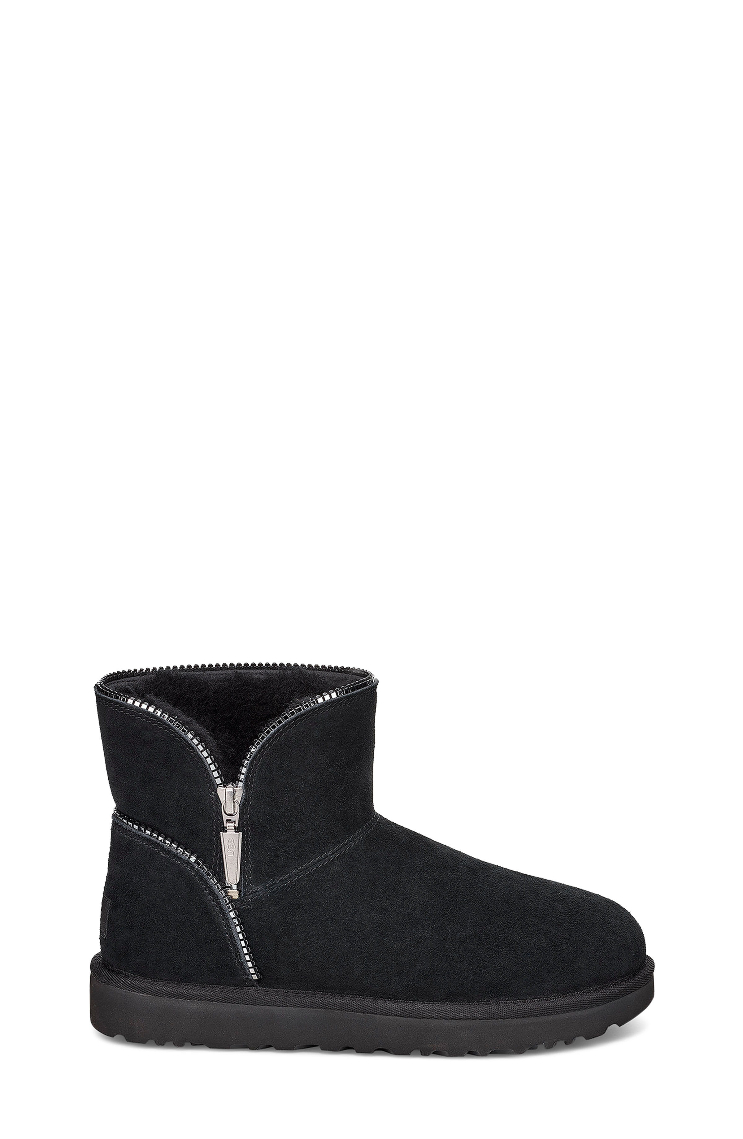 UGG Mini Florence Boot for Women in Black, Size 5 | Compare | Closer