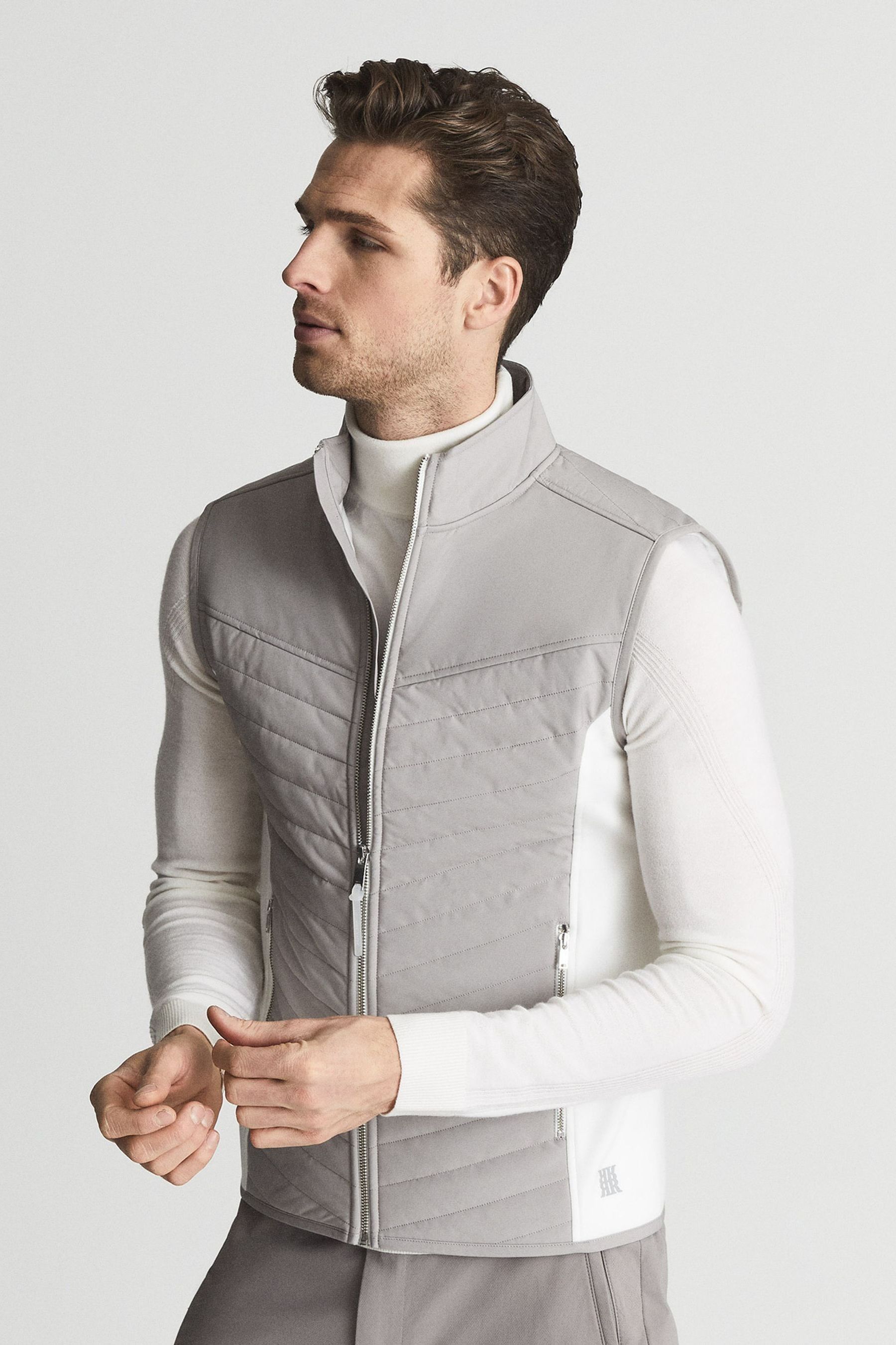 Reiss William - Quilted Gilet in Black 