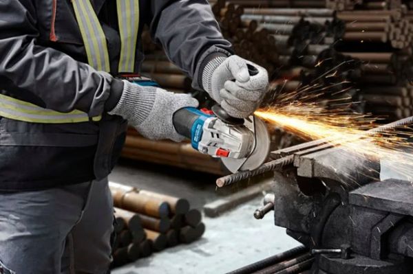 BOSCH GWS 18V-8 Professional Cordless Angle Grinder Kit - Image 3