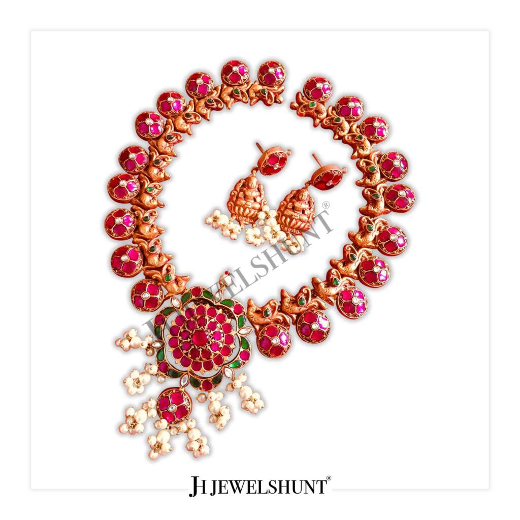 Kundan Round Pendant With Peacock Kundan Necklace